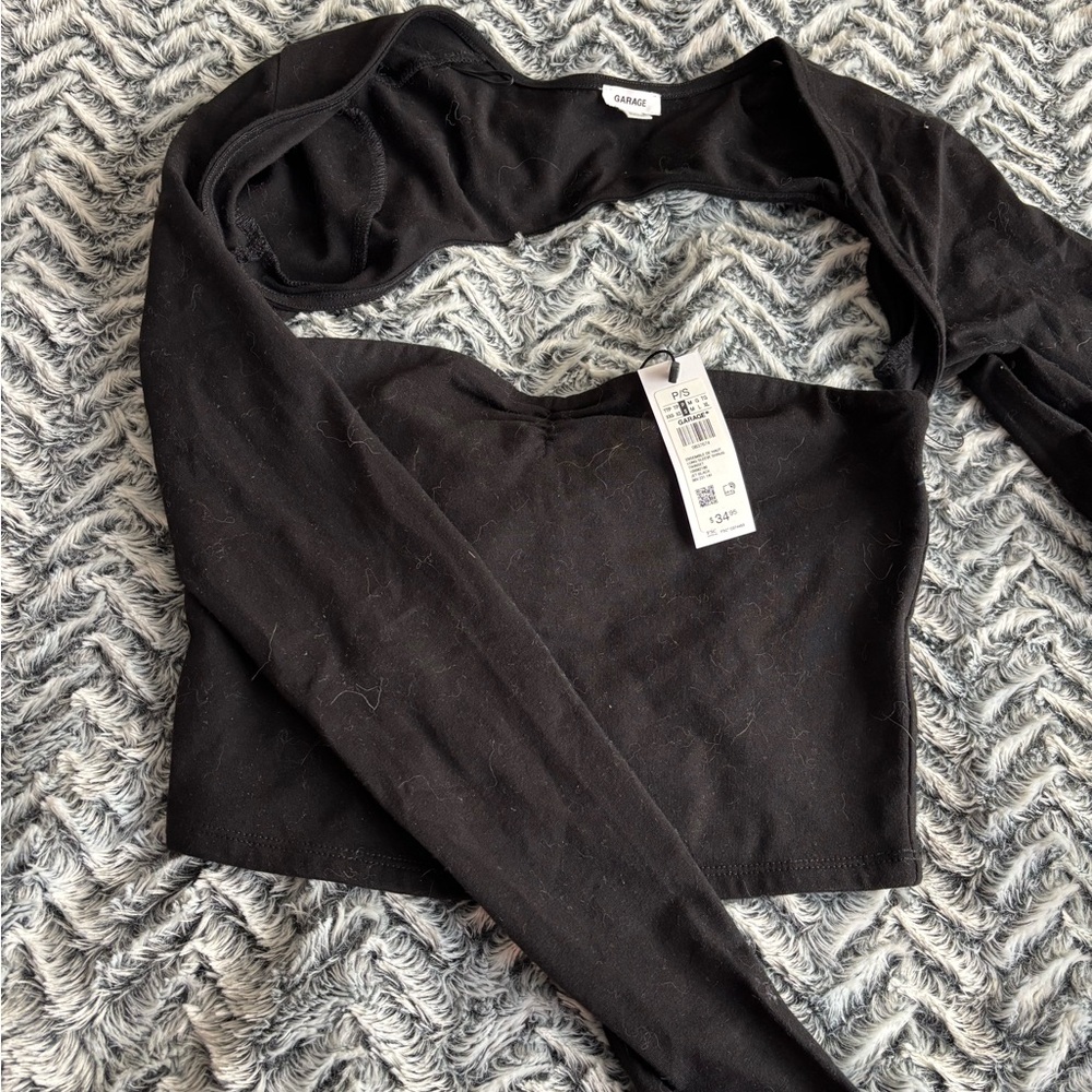 Black Long Sleeve Crop Top